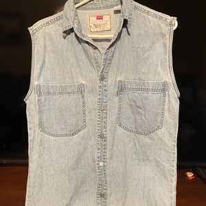 AMAZING VINTAGE LEVIS LT DENIM SHIRT EXCELLENT VINTAGE CONDITION SIZE MENS SMALL
